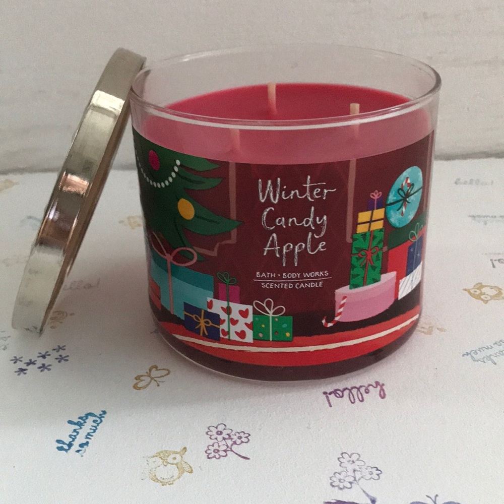 Bath and body works scented candle